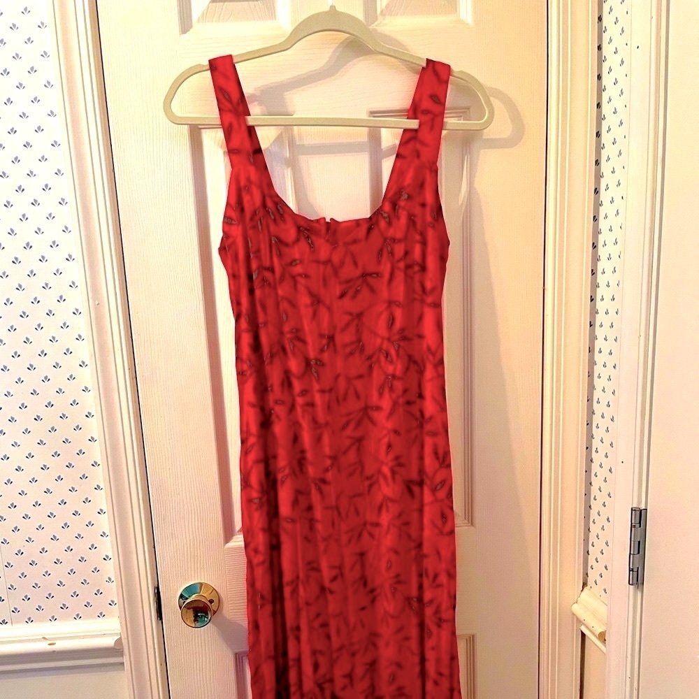 NWOT! Endeavor rayon leaf print maxi-dress